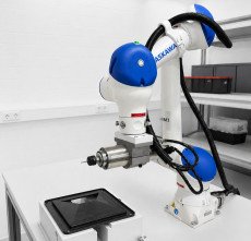 Роботизована обробка Yaskawa